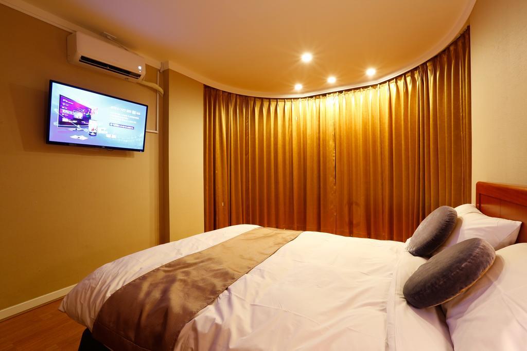 Anmyeondo Plaza Hotel Taean Luaran gambar