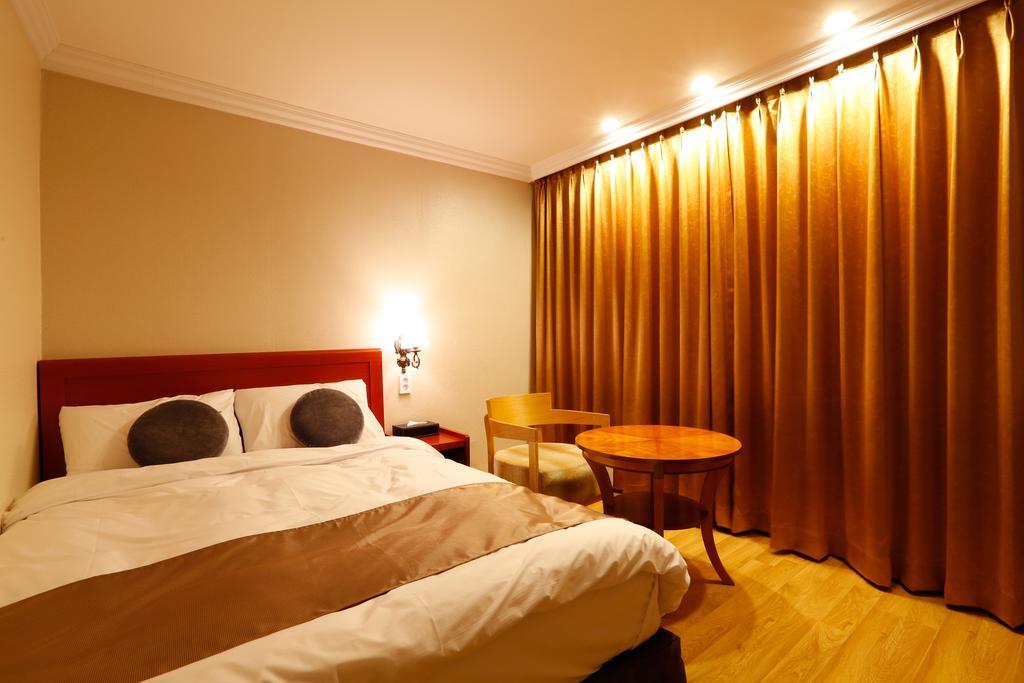 Anmyeondo Plaza Hotel Taean Luaran gambar